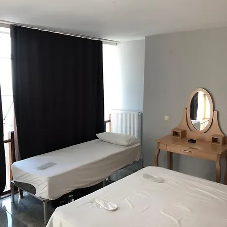 Aparthotel Garden Park Suit